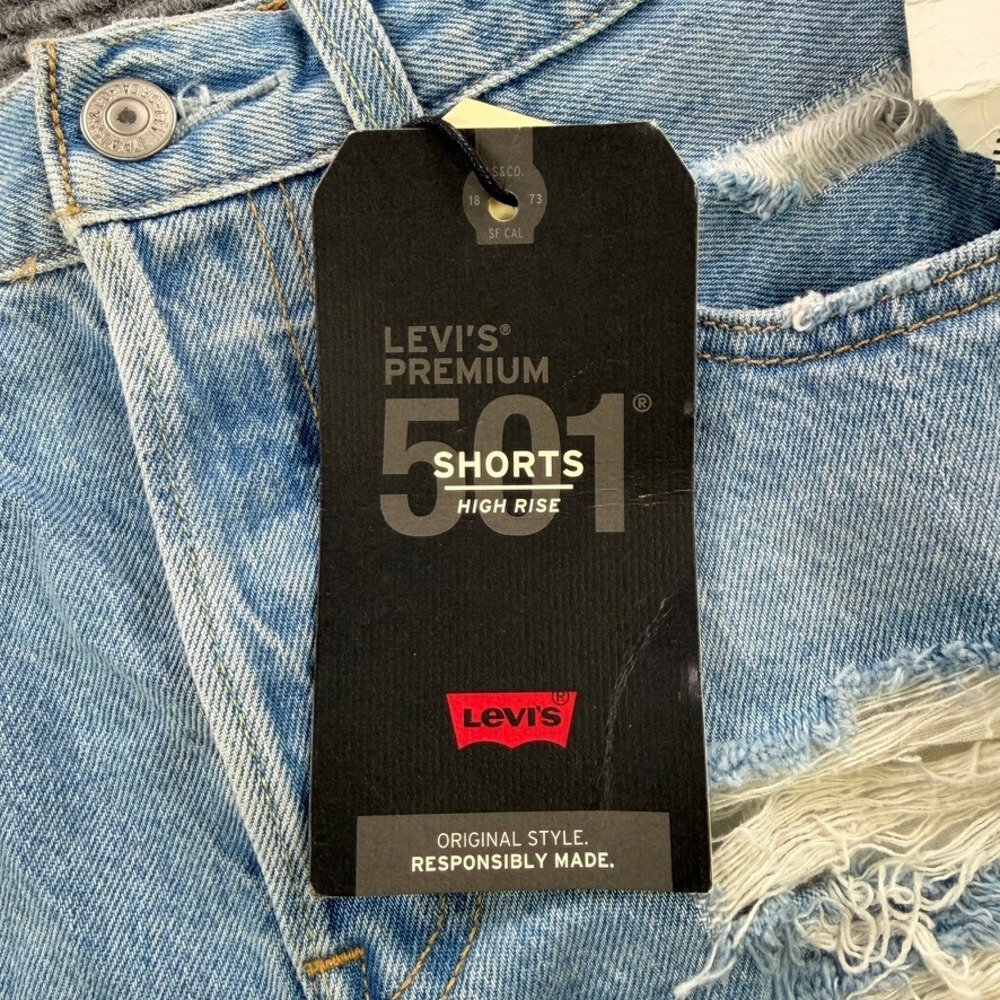 NEW Levis Premium 501XX High Rise Distressed Denim Shorts Womens 25 Light Wash - Picture 5 of 16